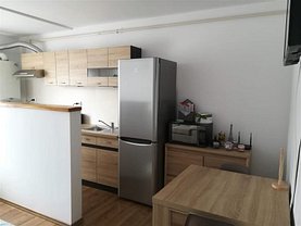 Apartament de vânzare 2 camere, în Floreşti, zona Central
