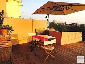 Apartament de vânzare 3 camere, în Bucureşti, zona Cişmigiu