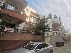 Apartament de vânzare 4 camere, în Bucureşti, zona Şoseaua Nordului