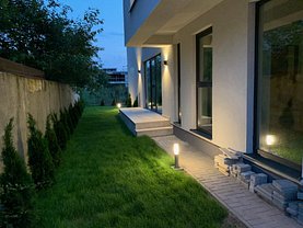 Apartament de vânzare 3 camere, în Bucureşti, zona Pipera