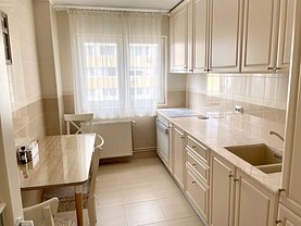 Apartament de închiriat 3 camere, în Bucureşti, zona Titan