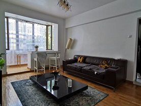 Apartament de vanzare 3 camere, în Bucuresti, zona Cismigiu