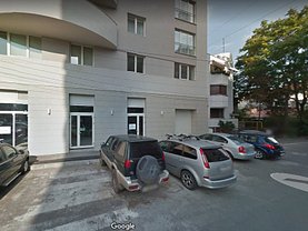 Închiriere spaţiu comercial
