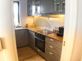 Apartament de vânzare 3 camere în Bucuresti, Domenii