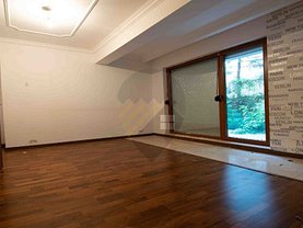 Apartament de vânzare 5 camere în Bucuresti, Nordului