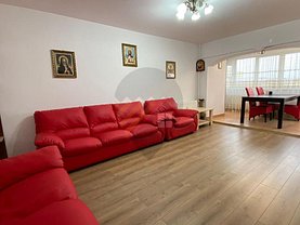 Apartament de vânzare 4 camere, în Bucureşti, zona Pantelimon