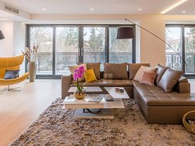 Apartament de vânzare 4 camere, în Bucureşti, zona Primăverii