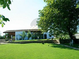 Casa de vânzare 5 camere, în Tunari