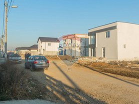 Casa de vânzare 3 camere, în Pantelimon, zona Nord-Est