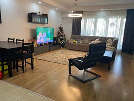 Casa de vânzare 3 camere, în Bucureşti, zona Pipera
