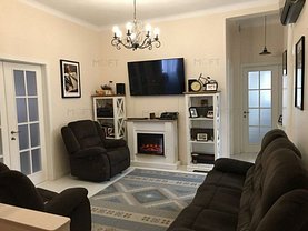Apartament de vânzare 4 camere, în Bucureşti, zona Romană