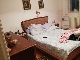 Apartament de vânzare 3 camere, în Bucureşti, zona Romană