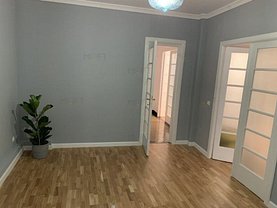 Apartament de vânzare 5 camere în Bucuresti, Romana