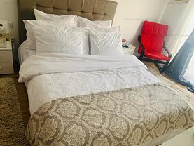 Apartament de vânzare 3 camere, în Bucureşti, zona Pipera