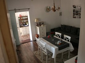Casa de vânzare 3 camere, în Stupinii Prejmerului