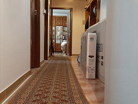 Apartament de vânzare 3 camere, în Bucureşti, zona Dristor