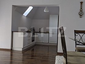 Apartament de vânzare 3 camere, în Braşov, zona Bartolomeu
