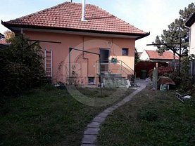 Casa de vânzare 3 camere, în Brasov, zona Aurel Vlaicu