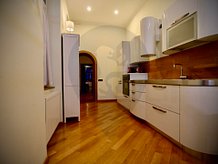 Apartament de vânzare sau de închiriat 3 camere în Brasov, Centrul Istoric