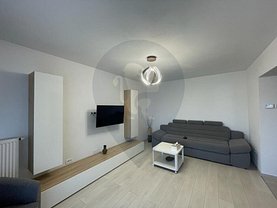 Apartament de vânzare 2 camere, în Braşov, zona Tractorul