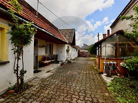 Casa de închiriat 2 camere, în Săcele, zona Central