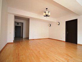 Apartament de închiriat 3 camere, în Bucureşti, zona Unirii