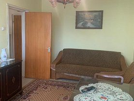 Apartament de vânzare 3 camere, în Bucureşti, zona Berceni