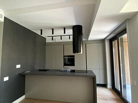 Apartament de închiriat 3 camere, în Bucureşti, zona Floreasca