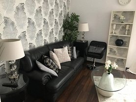 Apartament de vânzare 4 camere, în Bucureşti, zona Victoriei
