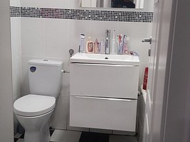 Apartament de vânzare 2 camere, în Bucureşti, zona P-ţa Romană