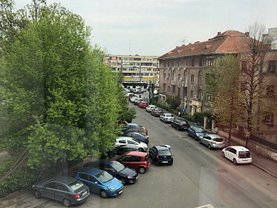 Vânzare spaţiu comercial