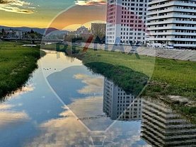 Apartament de vânzare 3 camere în Ramnicu Valcea, Central