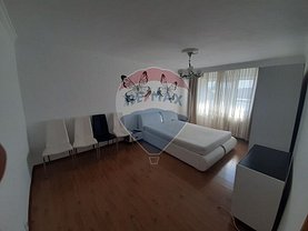 Apartament de închiriat 3 camere, în Ramnicu Valcea, zona Nord