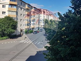 Apartament de vânzare 2 camere în Ramnicu Valcea, Ostroveni