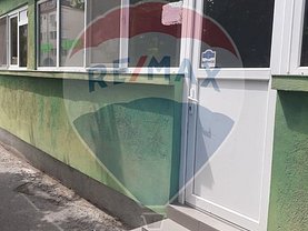 Vânzare spaţiu comercial