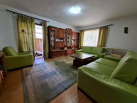 Apartament de vânzare 3 camere, în Iaşi, zona Central