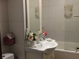 Apartament de închiriat 3 camere, în Bucureşti, zona Pantelimon