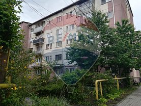 Apartament de vânzare 2 camere în Negresti-Oas, Central