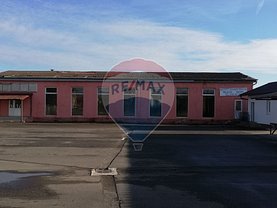 Vânzare spaţiu comercial