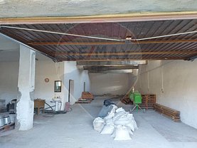 Vânzare spaţiu industrial în Acas