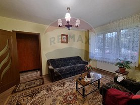 Apartament de vânzare 3 camere, în Baia Mare, zona Săsar
