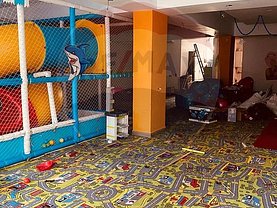 Închiriere spaţiu comercial