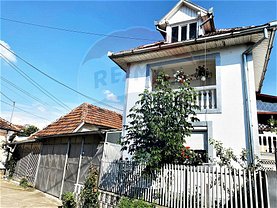 Casa de vânzare 7 camere, în Beiuş, zona Ultracentral