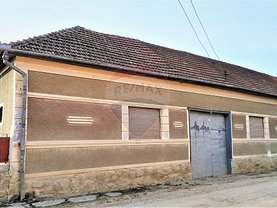 Casa de vânzare 3 camere, în Sânnicolau de Beiuş