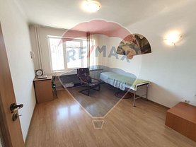Vânzare spaţiu comercial