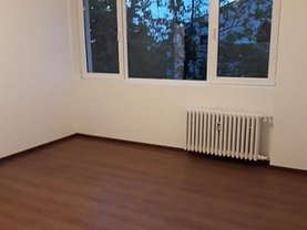Apartament de vânzare 3 camere, în Bucuresti, zona Stefan cel Mare
