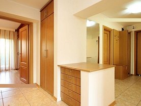 Apartament de vânzare 3 camere, în Bucuresti, zona Unirii