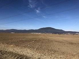Teren agricol de vânzare, în Braşov, zona Vest