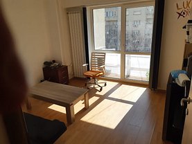 Apartament de vânzare 3 camere, în Bucureşti, zona Calea Călăraşilor