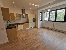 Apartament de vânzare 4 camere, în Bucureşti, zona Universitate